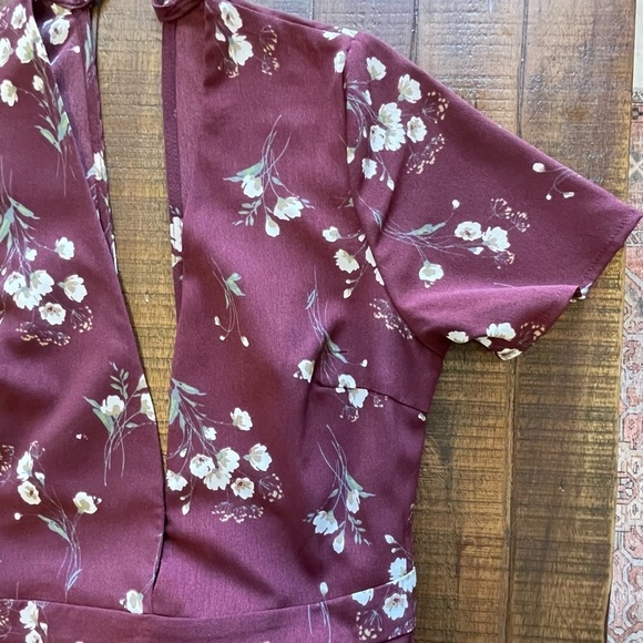 Sadie & Sage Floral Jumpsuit Sz Small - Picture 5 of 9